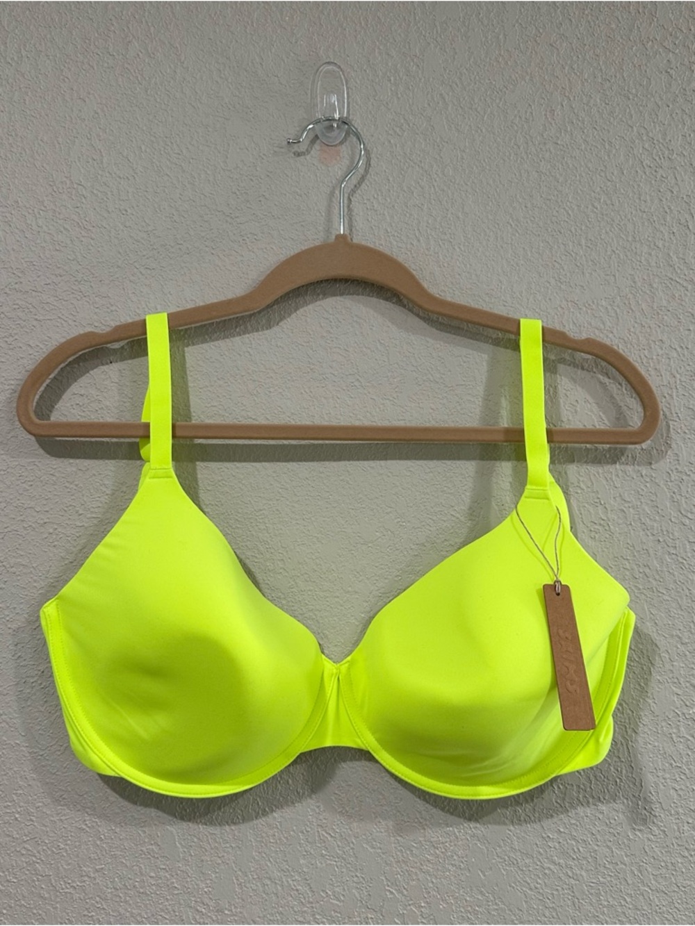 SKIMS Neon Yellow/Green Underwire Bra